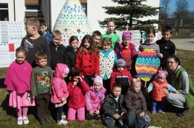 Už pilnavertę ir džiaugsmingą vaikystę.