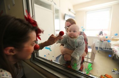 Gydytojų klounų apsilankymai vaikų ligoninėse