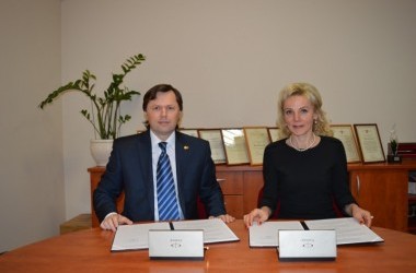 Pasirašytas bendradarbiavimo ketinimų protokolas tarp Kauno pedagogų kvalifikacijos centro ir Kauno apygardos ir apylinkės prokuratūros